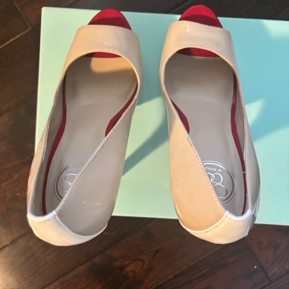 Jessica Simpson Heels - Picture 3 of 5